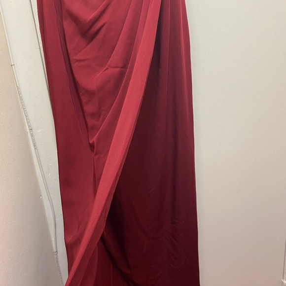 NWOT La Femme Surplice Off the Shoulder Column Gown - Picture 4 of 8